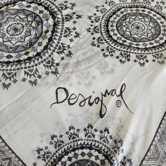 Desigual Black & White Mandala-Print Women's Lightweight Acrylic Scarf/Sarong - Picture 3 of 6